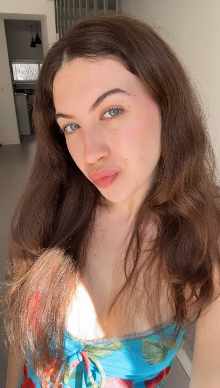 Nude girl Amber in Hovrach