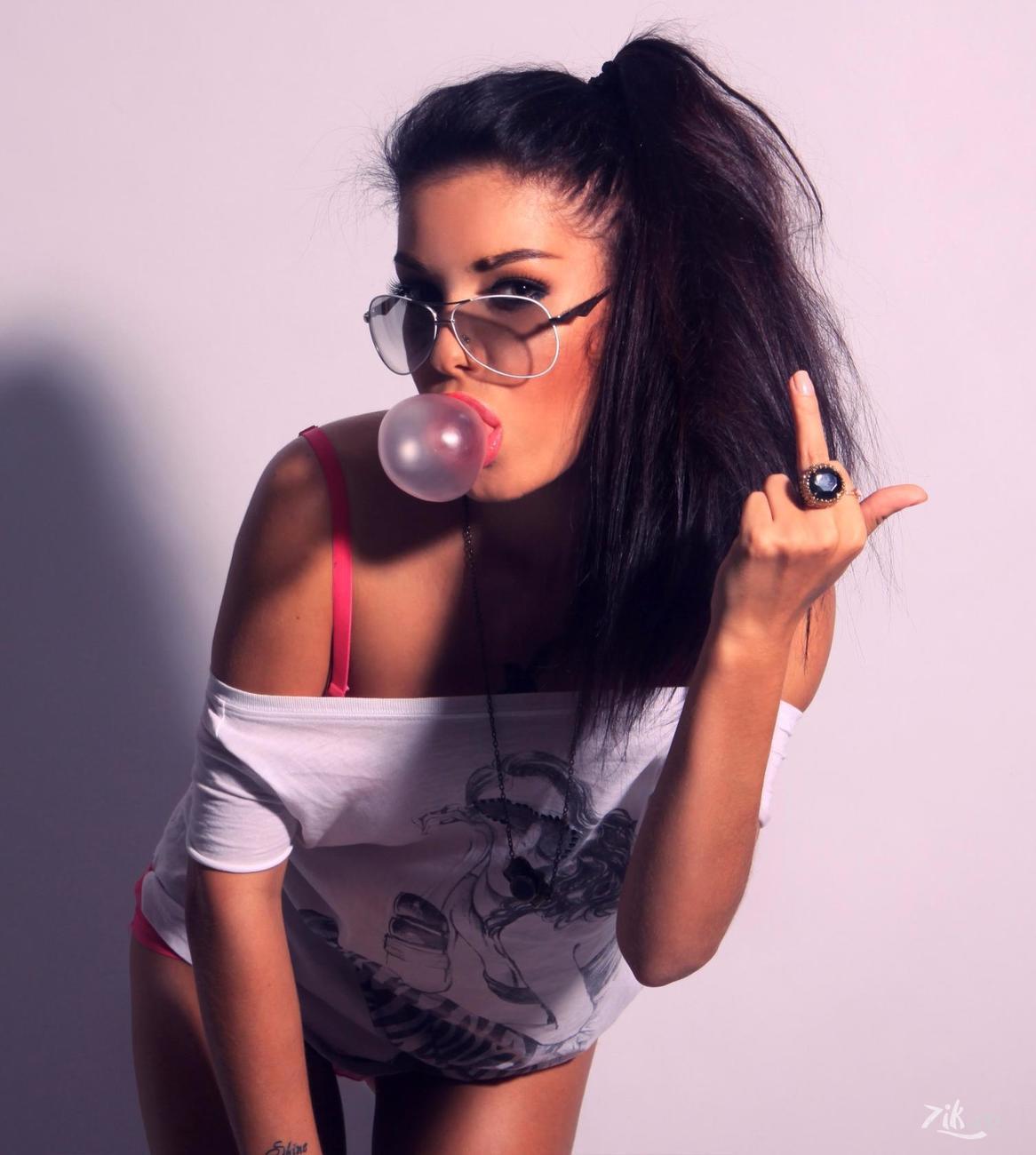 Sassy girls in Hovrach