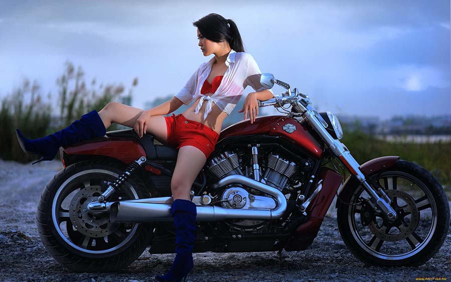 Beautiful girls and motorcycles in Hovrach