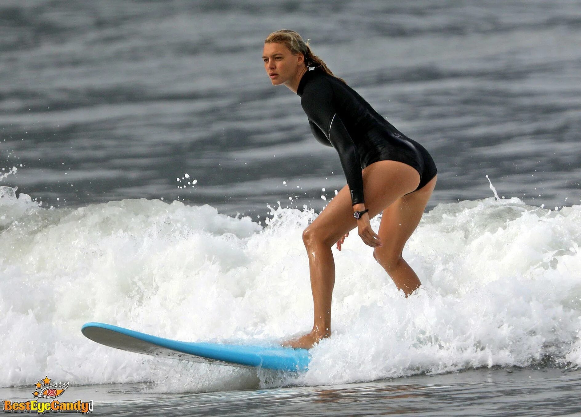 Kelly Rohrbach underwear in Hovrach