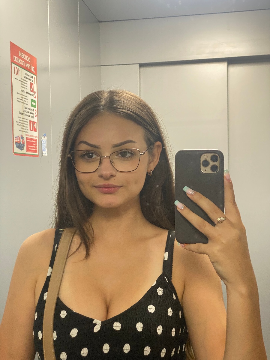 Sexy model Stacy in Hovrach